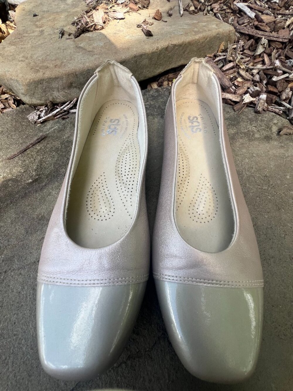 SAS leather shoes two tone neutral beige womens 8.5 US made minimalist capsule